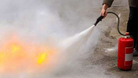 کارگاه آموزشی کار با خاموش‌کننده‌های دستی آتش‌سوزی